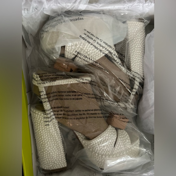 Gianni Bini - Wedding Shoes - Picture 3 of 4